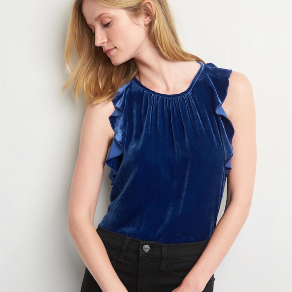 GAP Ruffle Sleeveless Top